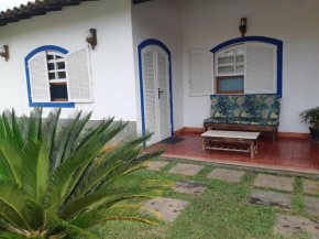 Casa estilo colonial, ampla e confortável.